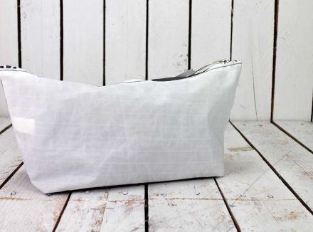 Upcycling Washbag