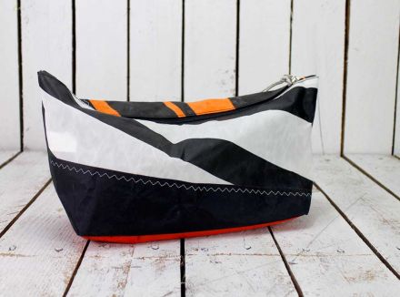 Upcycling Washbag | Knud