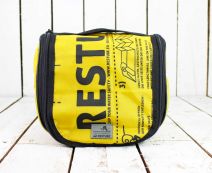 Upcycling Washbag - RESTUBE