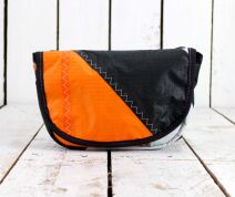 Upcycling Hip Bag | Frida