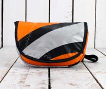 Upcycling Hip Bag | Frida