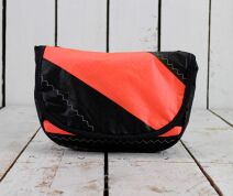 Upcycling Hip Bag | Frida